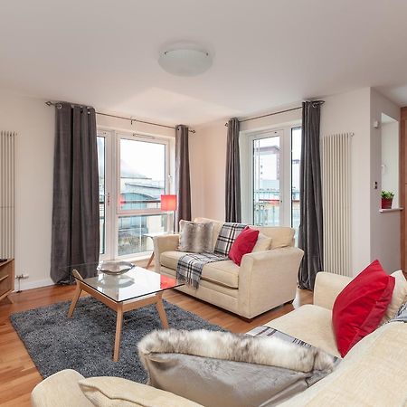The Holyrood Park Residence Единбург Екстериор снимка