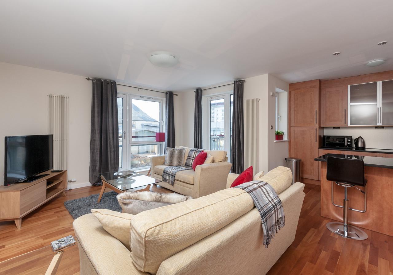 The Holyrood Park Residence Единбург Екстериор снимка